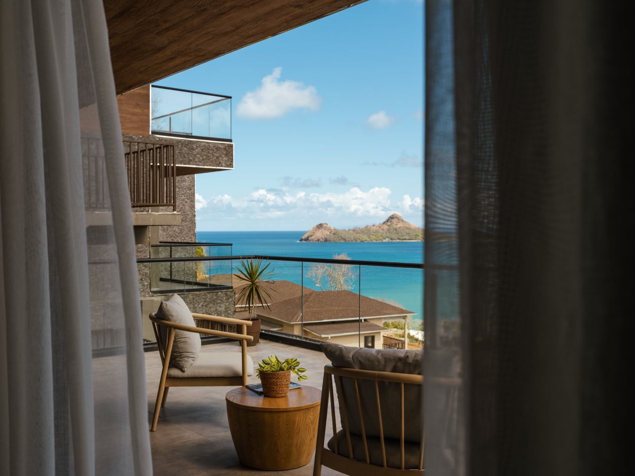 Ocean-view accommodation at A’ILA